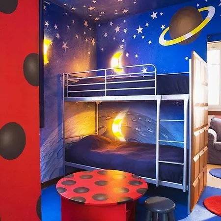 Explorers Marne-la-vallee 3*