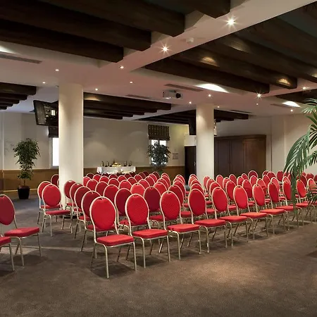 Explorers Marne-la-vallee Hotel