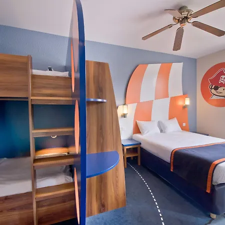 Hotel Explorers Marne-la-vallee 3*