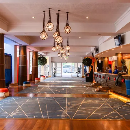 Hotel Explorers Marne-la-vallee