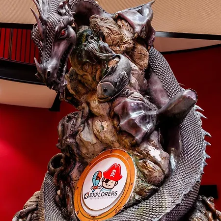 Отель Explorers Marne-la-vallee