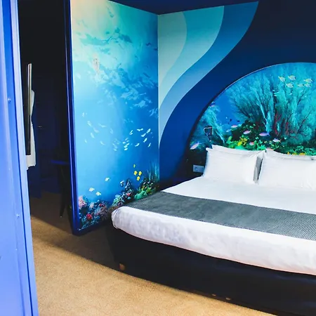 ホテル Explorers Marne-la-vallee