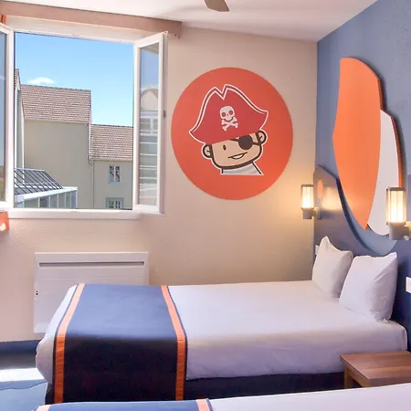 Explorers Marne-la-vallee 3*