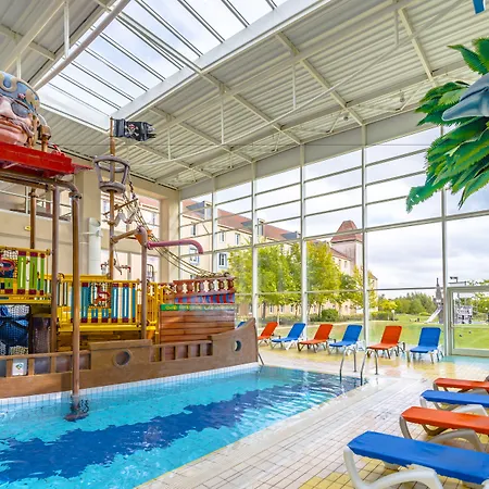Explorers Marne-la-vallee Hotel