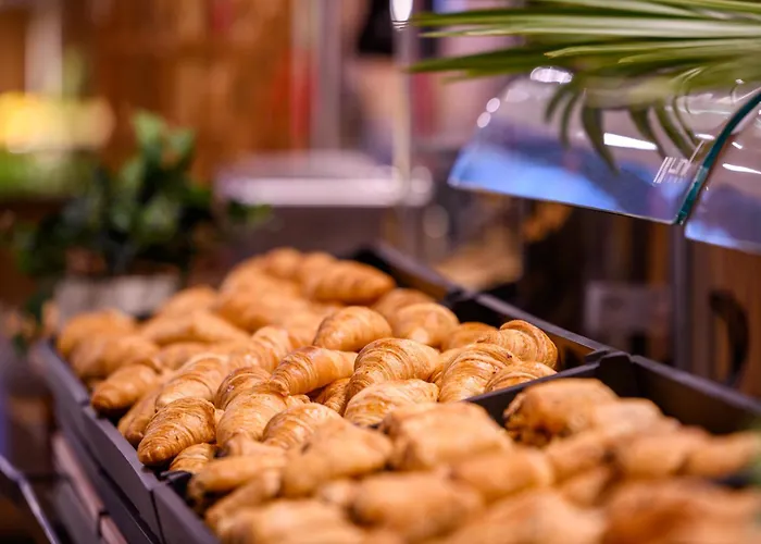 Explorers Marne-la-vallee Szálloda