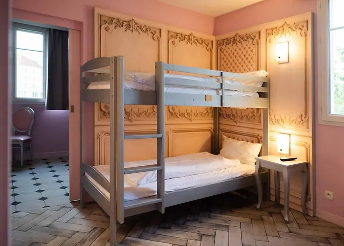 Explorers Marne-la-vallee 3*