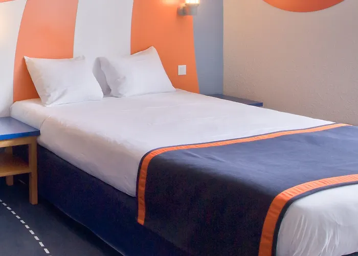 Explorers Marne-la-vallee Szálloda 3*