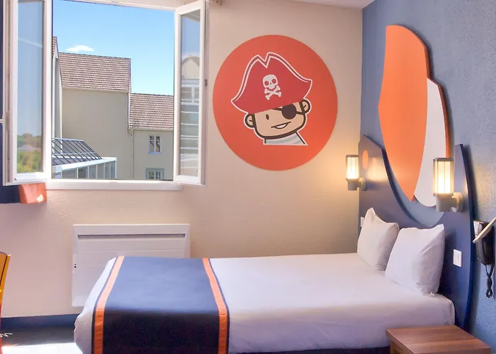 Explorers Marne-la-vallee 3*